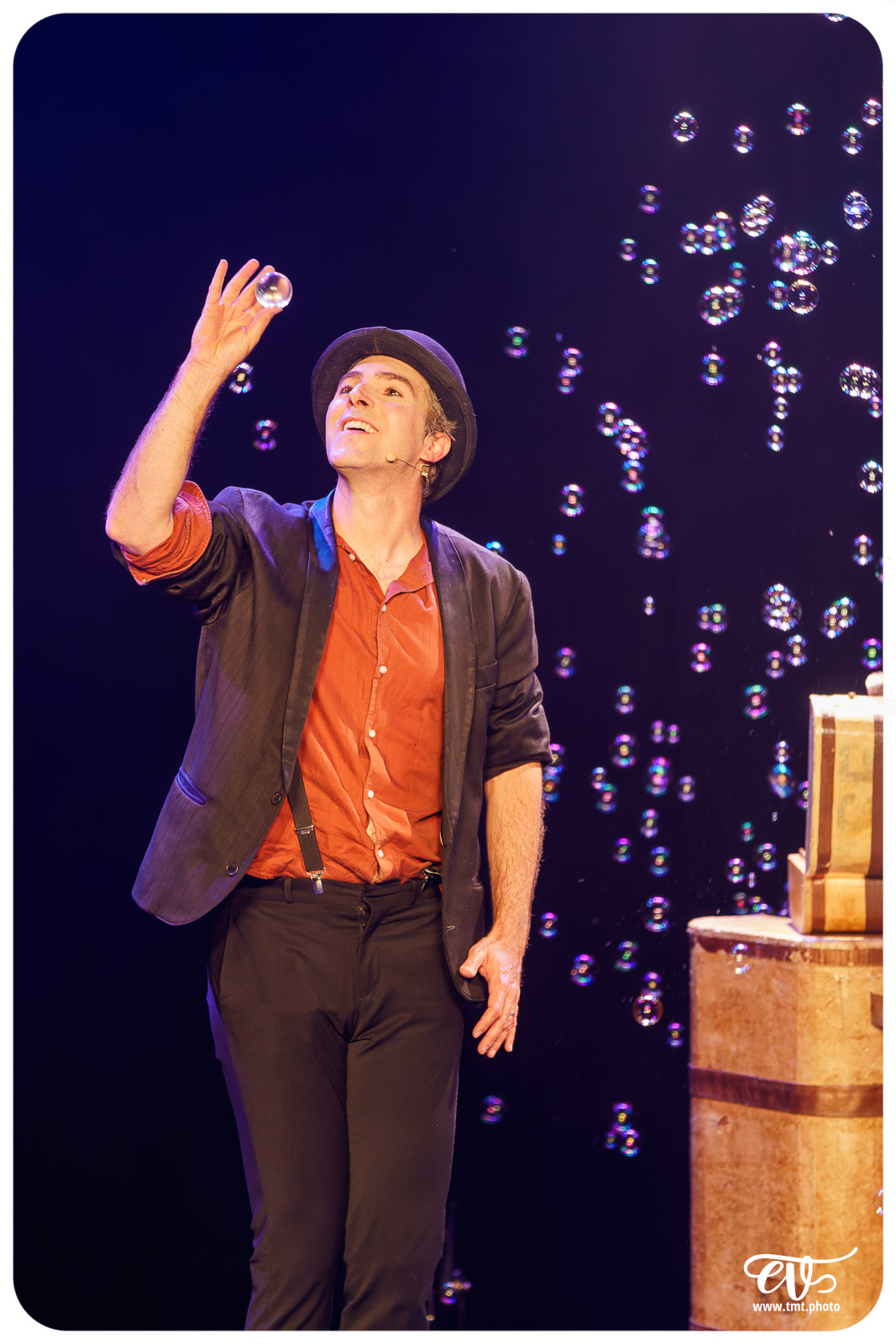 VIVI (CIE VIBRATION VISUELLE)